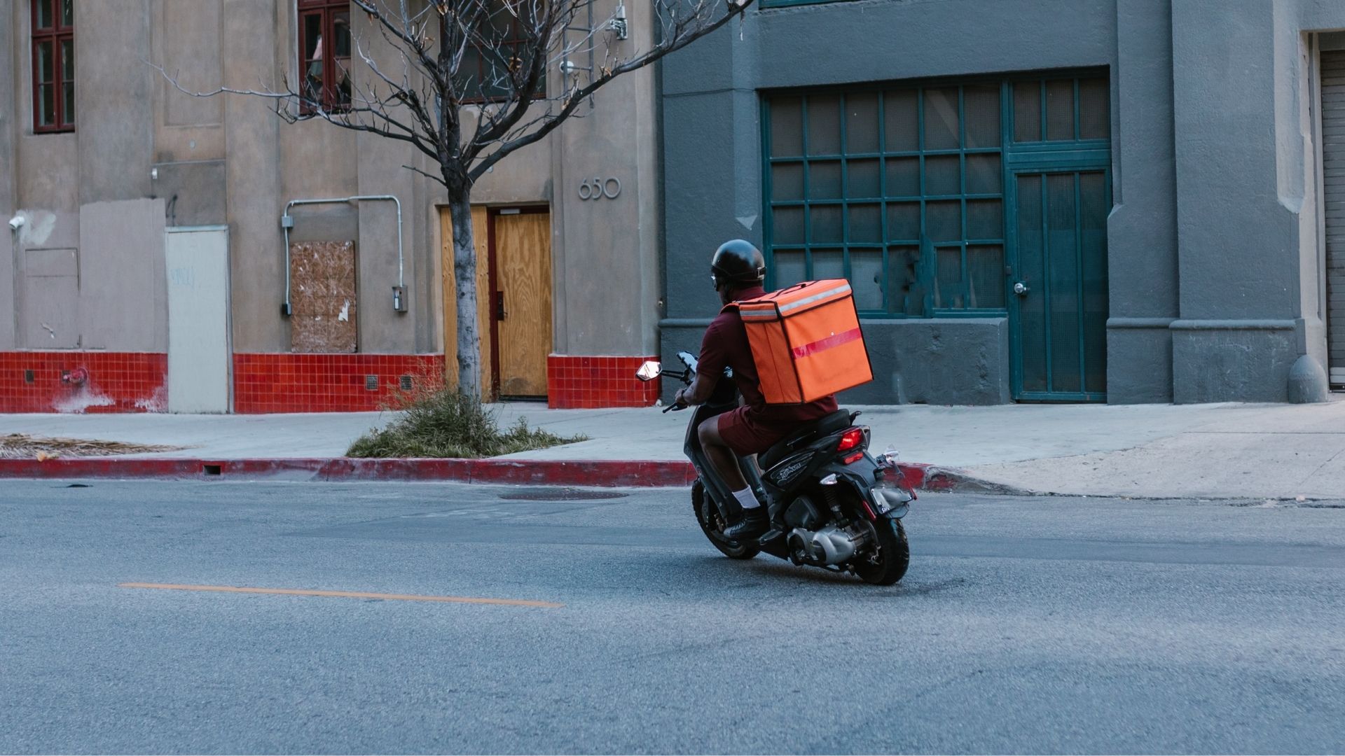 MOTO KURYE SERVİSİ İSTANBUL