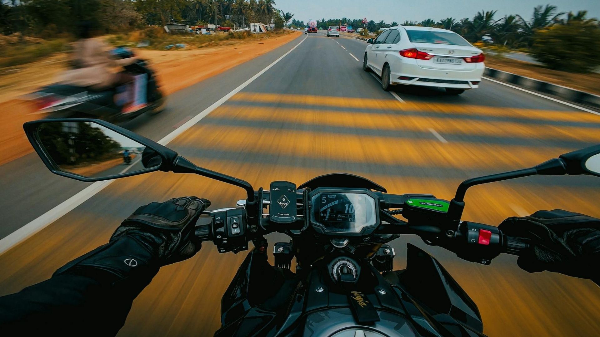 MOTORLU KURYE İSTANBUL İÇİ